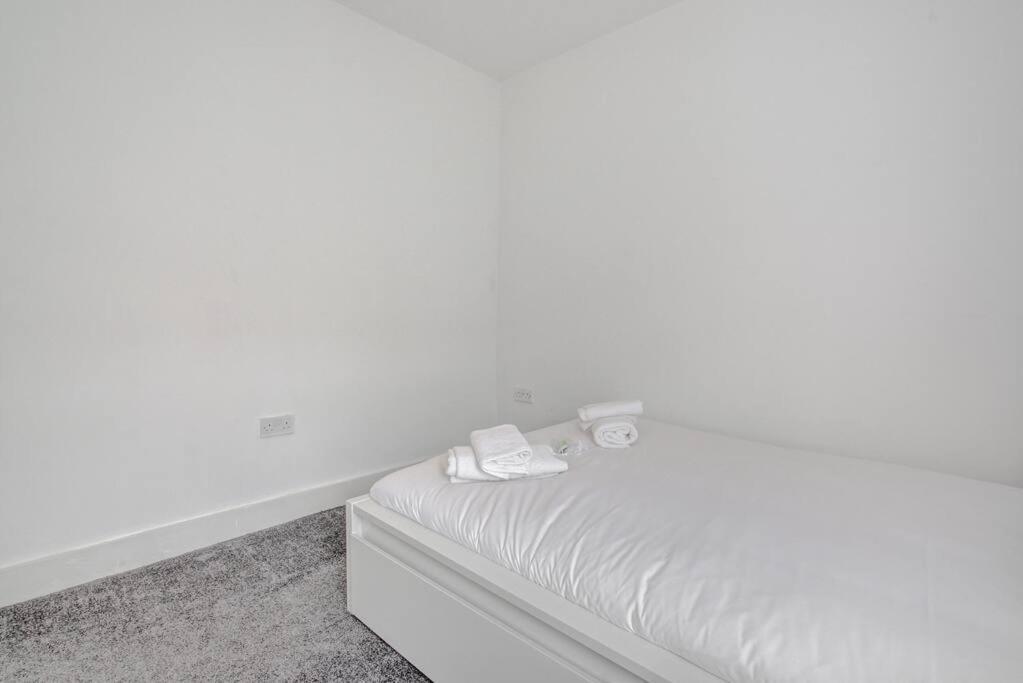 2 Bed House Sleeps 5 The Heart Of Liverpool